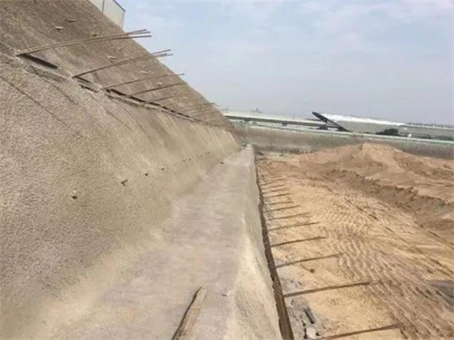 石门河道边坡加固